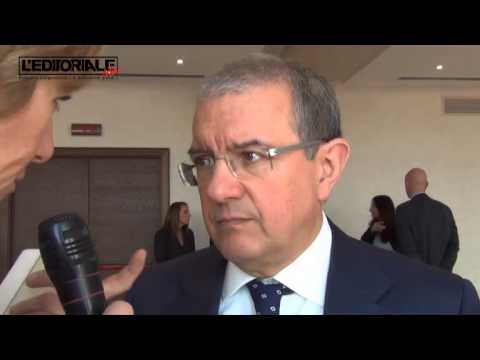 Intervista a Massimo Mucchetti Paola Pelino