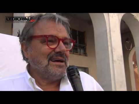 Oliviero Toscani: "la natura non vi vuole"
